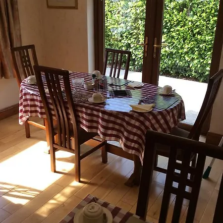 温莎食宿酒店 住宿加早餐酒店 4*